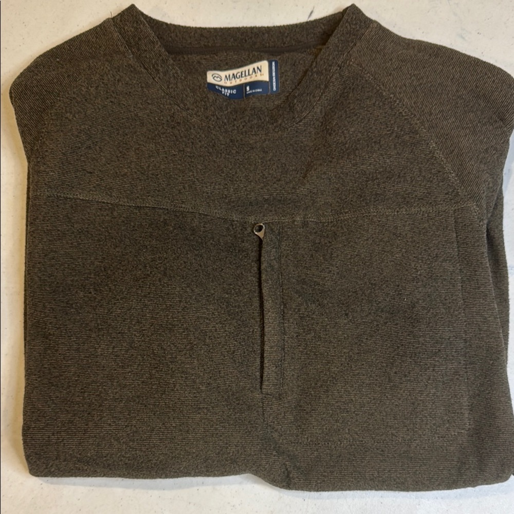 Magellan Outdoors Men's Crewneck in Dark Brown